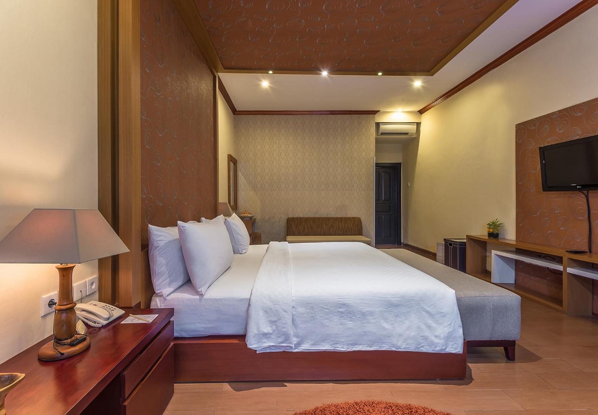 Natya Hotel Tanah Lot Selemadeg Rum bild