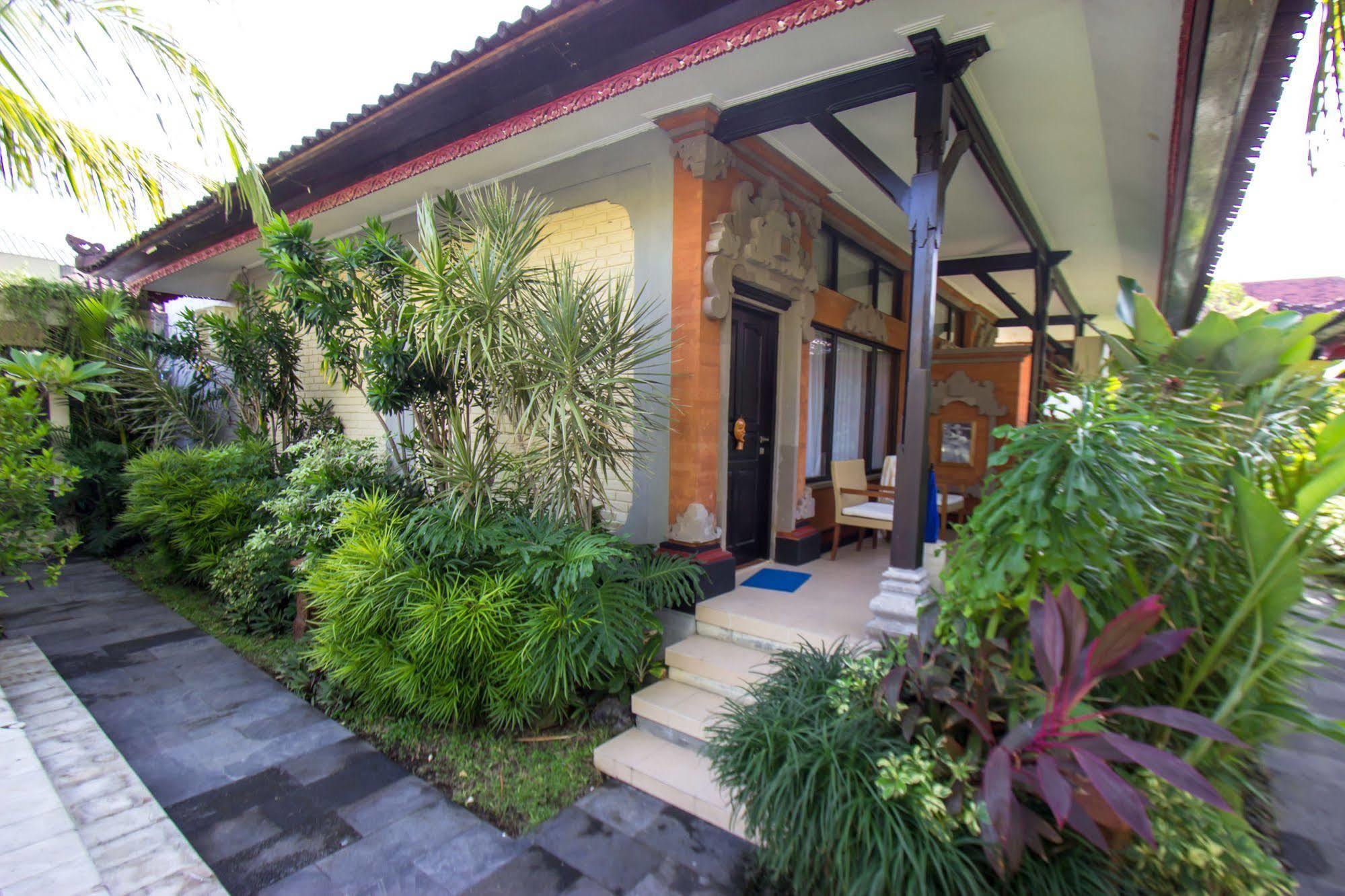 Natya Hotel Tanah Lot Selemadeg Exteriör bild