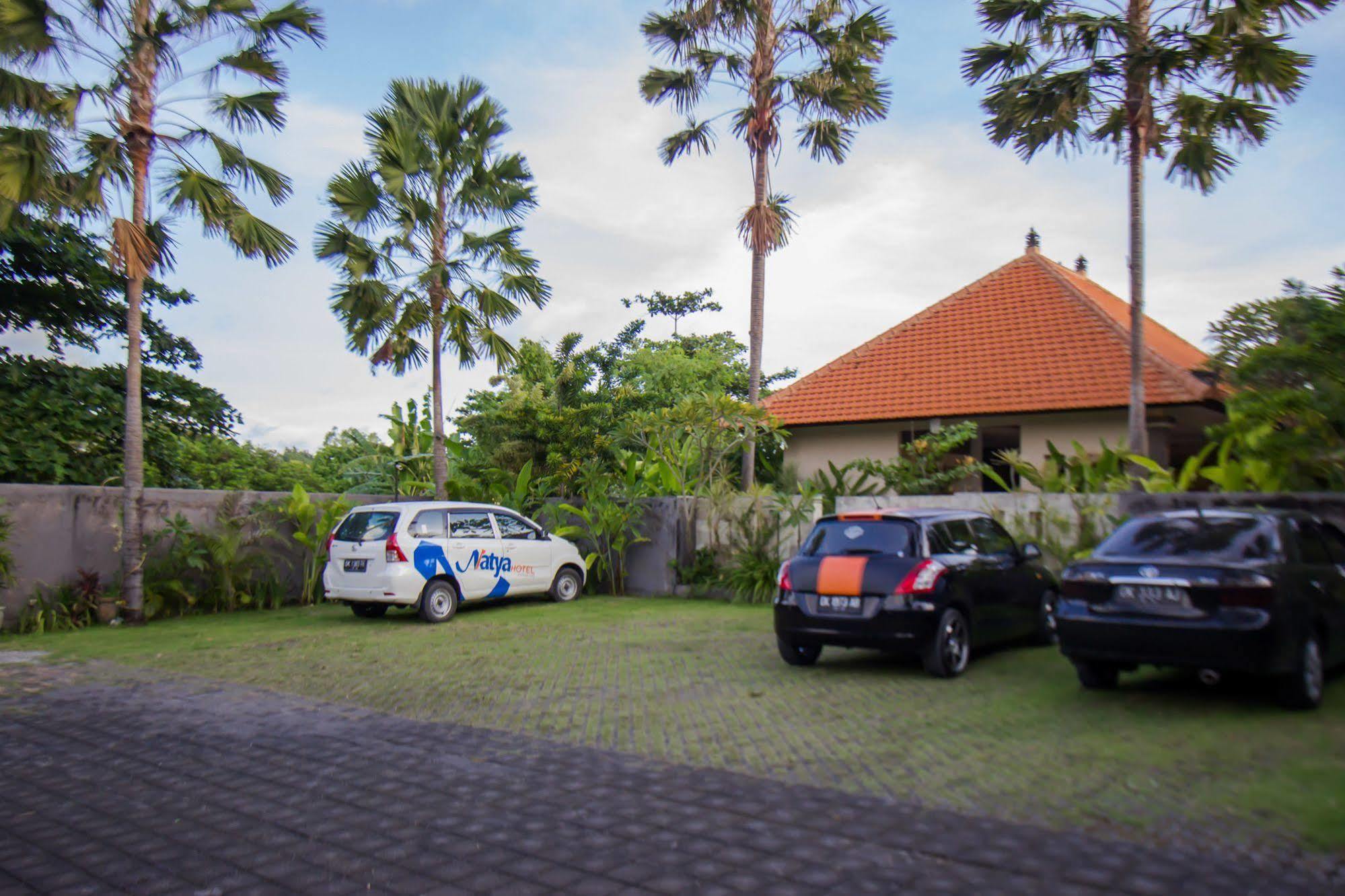 Natya Hotel Tanah Lot Selemadeg Exteriör bild