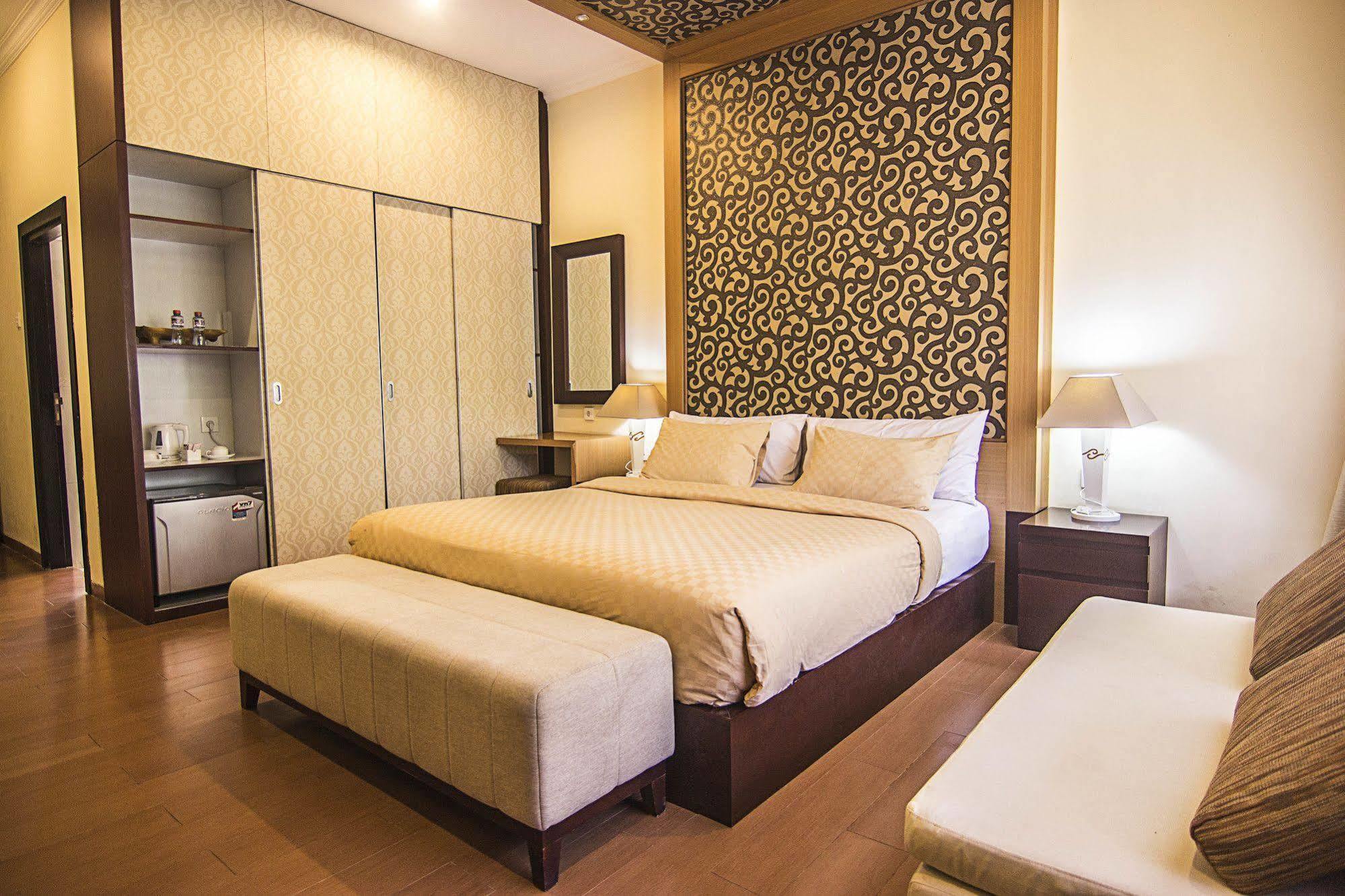 Natya Hotel Tanah Lot Selemadeg Exteriör bild